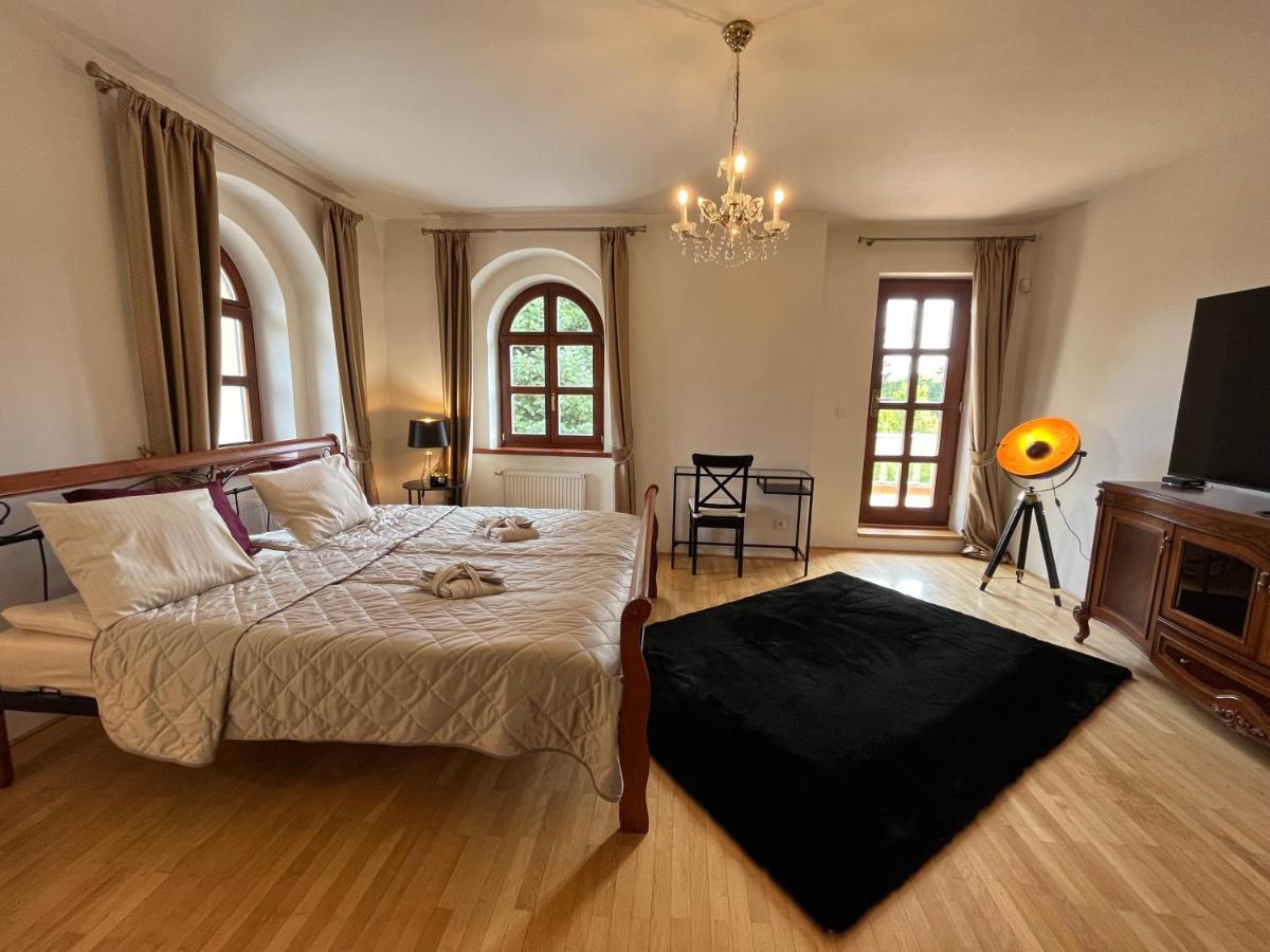 Dogs Resort And Spa Horni Bezdekov Экстерьер фото